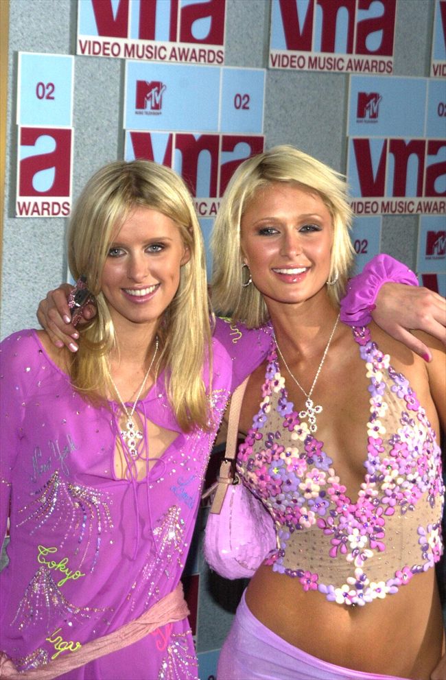 Paris Hilton20665_photodetail9886-1-5