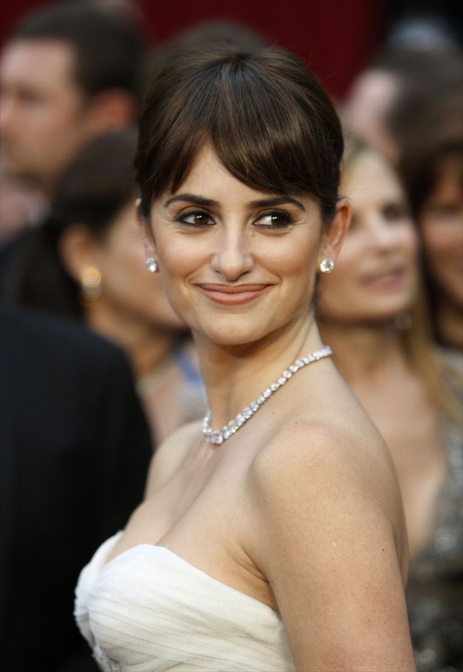 Penelope Cruz20845_aflo_2009022311175513