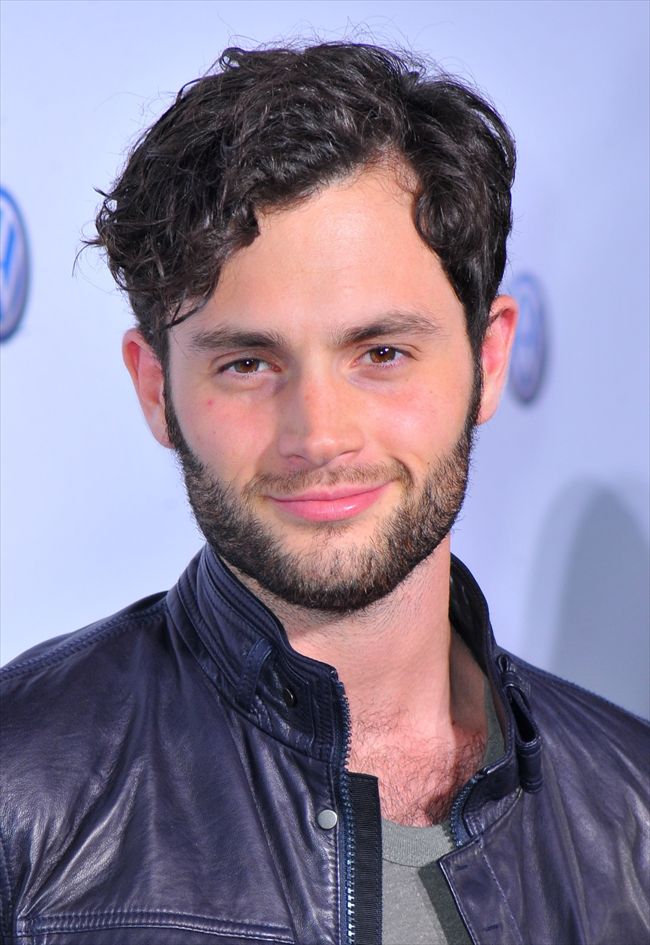 Penn Badgley20994_1123M09_XX025_H