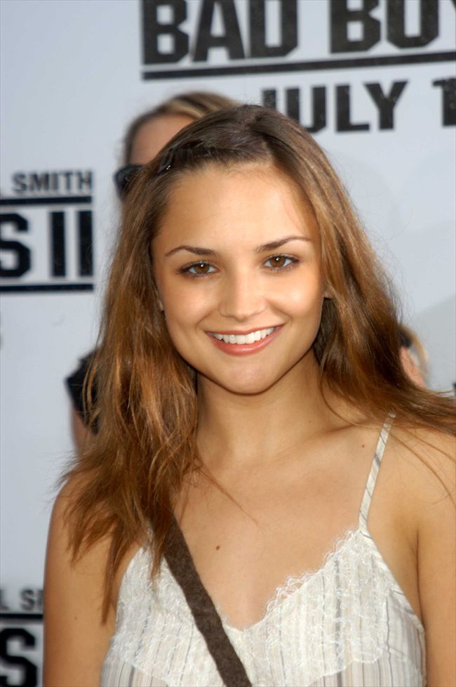 Rachael Leigh Cook21294_p18854_4_e2_5