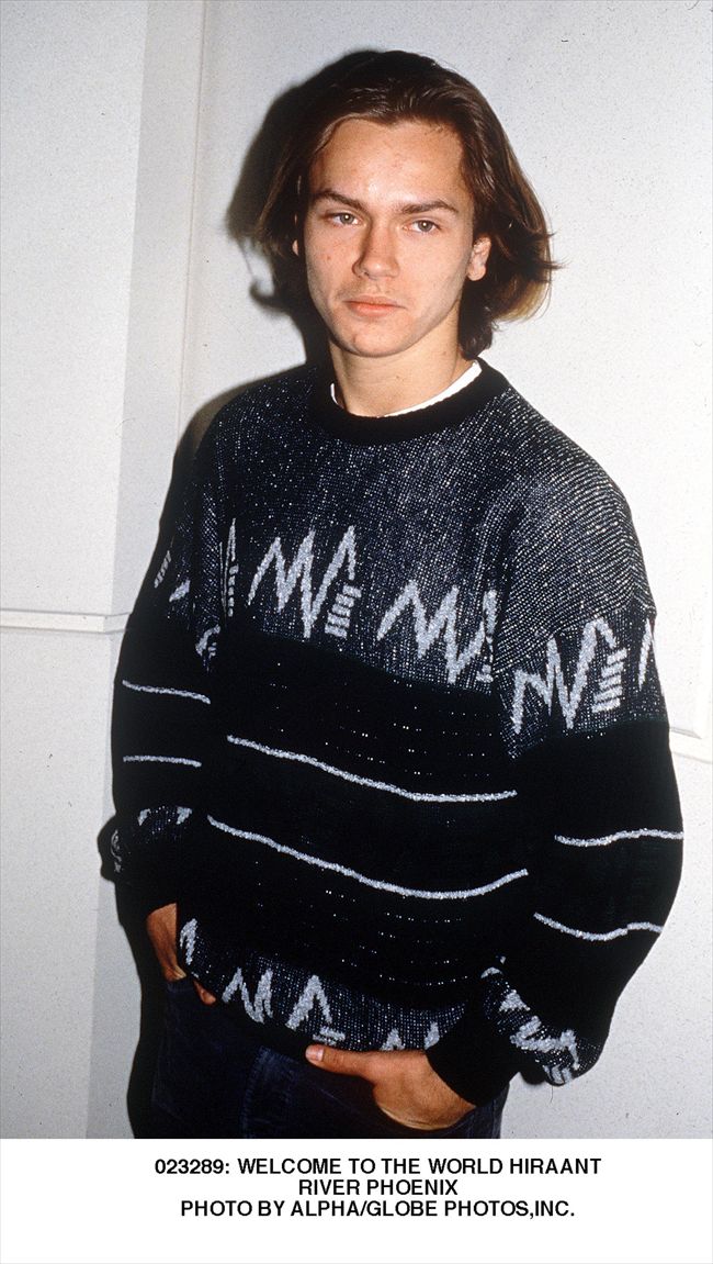 River Phoenix21921_06555235