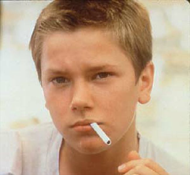 River Phoenix21927_p1278_3_e2_6