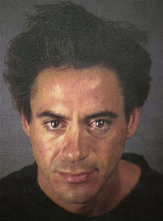 Robert Downey Jr22025_20001126_app_z03_013