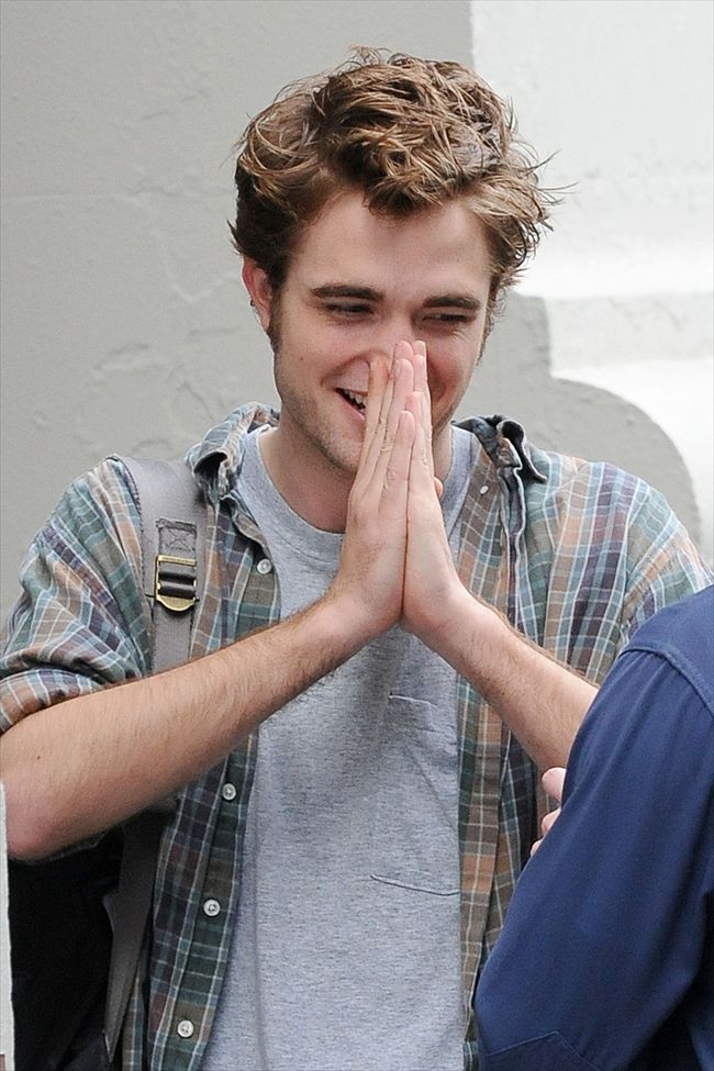Robert Pattinson22068_aflo_2009061609560930