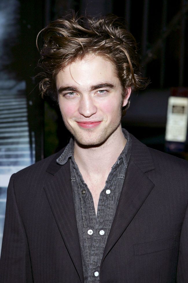 Robert Pattinson22088_0512NVD_GY016_H