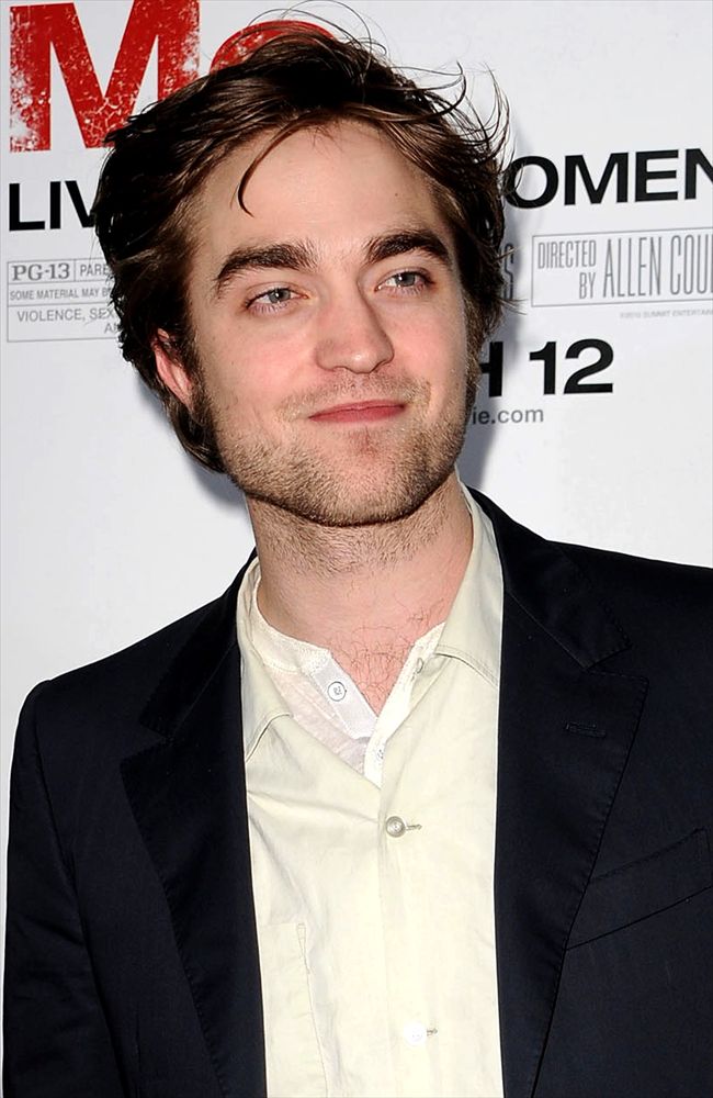 Robert Pattinson22100_1001MRB_KH051_H