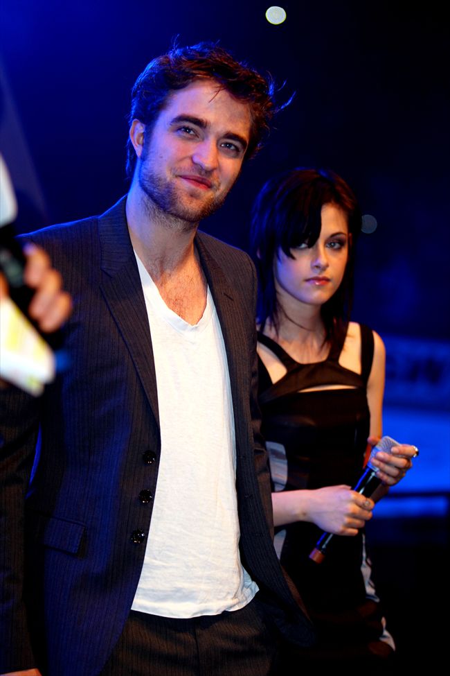 Robert Pattinson22184_Robert-Kristen