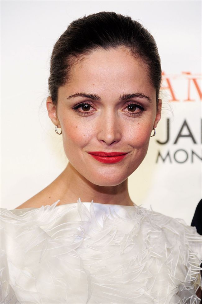 Rose Byrne22317_1019JAA_XX084_H