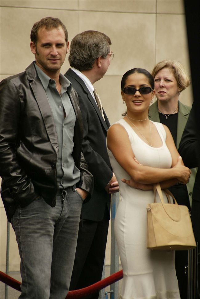 Salma Hayek23765_p22673_2_e2_5