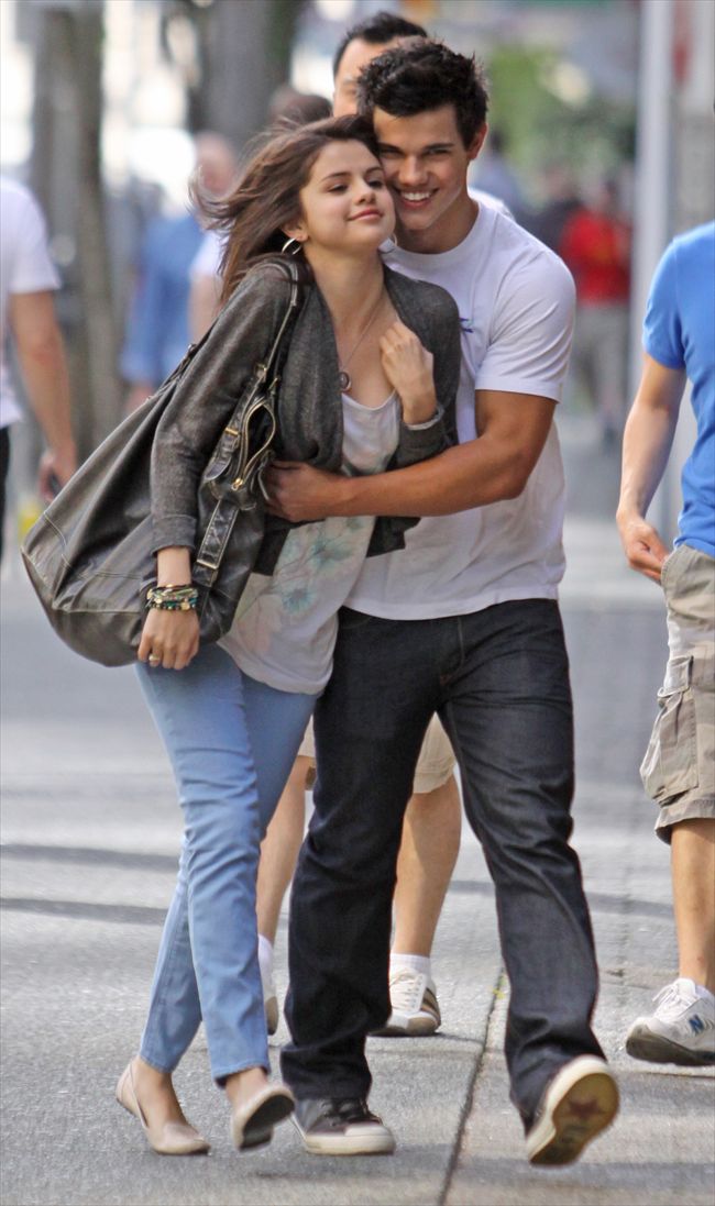 Selena Gomez24531_aflo_200905270858031