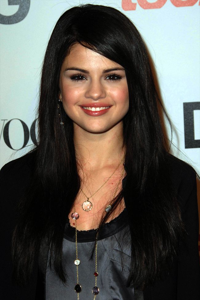 Selena Gomez24601_67000459