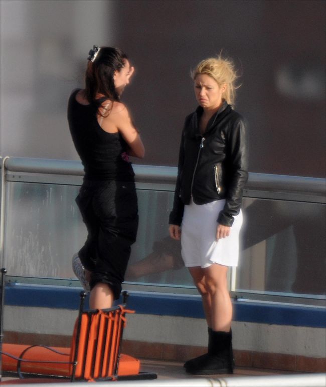 Shakira24681_2253787