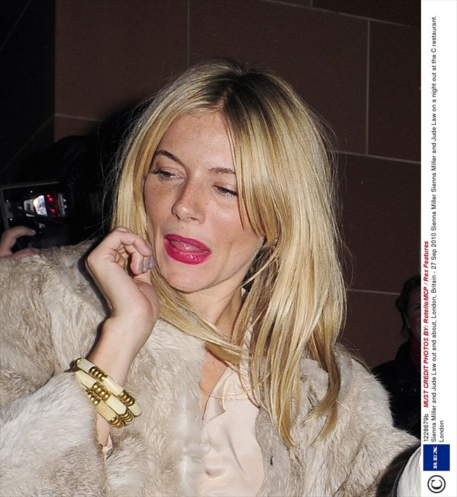 Sienna Miller24900_aflo_XJDA098864