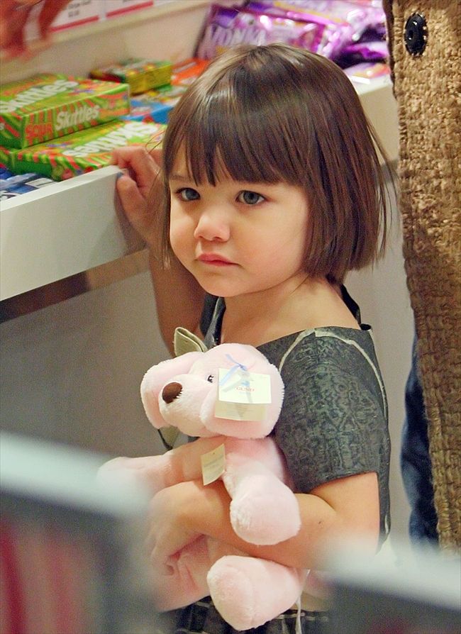 Suri Cruise25324_aflo_2008120911010134