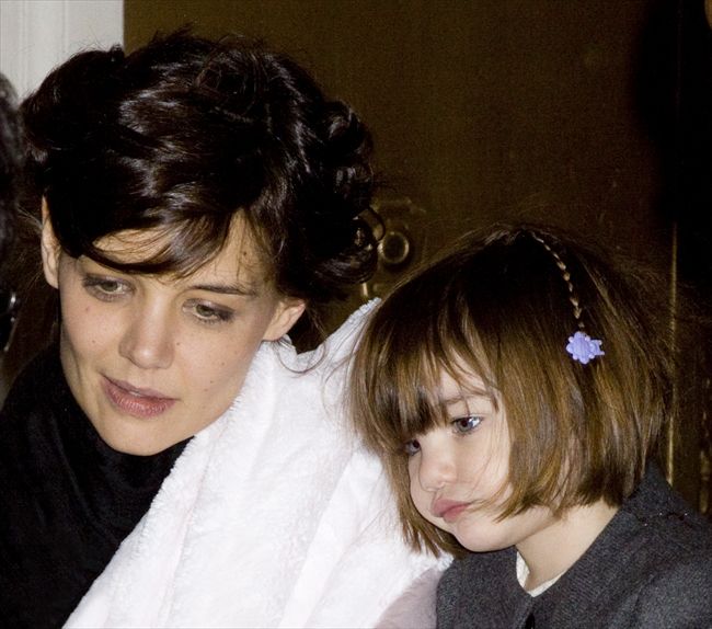 Suri Cruise25326_aflo_2009010614060320