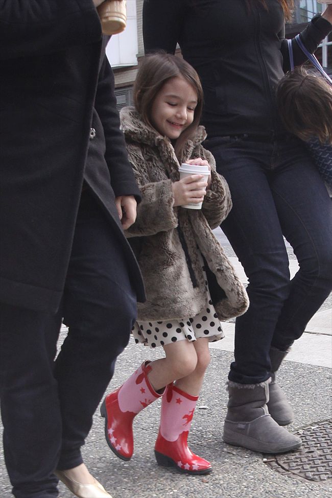 Suri Cruise25345_aflo_AINA215928