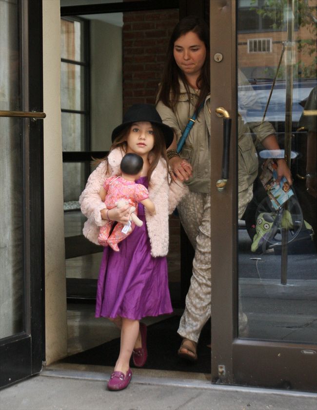 Suri Cruise25354_aflo_AINA234535