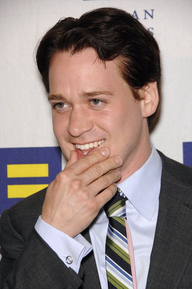 T.R. Knight25460_0914MRA_GM041_H