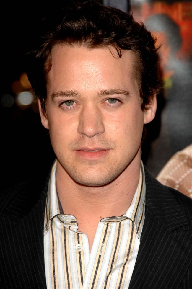 T.R.Knight25467_T.R. KNIGHT