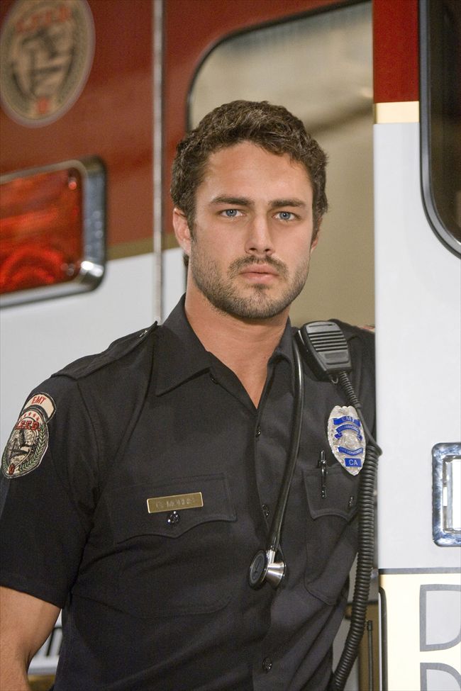 Taylor Kinney25508_TCDTRAU_EC010_H