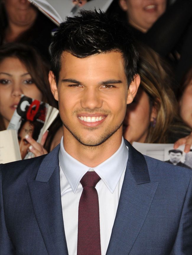 Taylor Lautner25531_1114N04_DX064_H