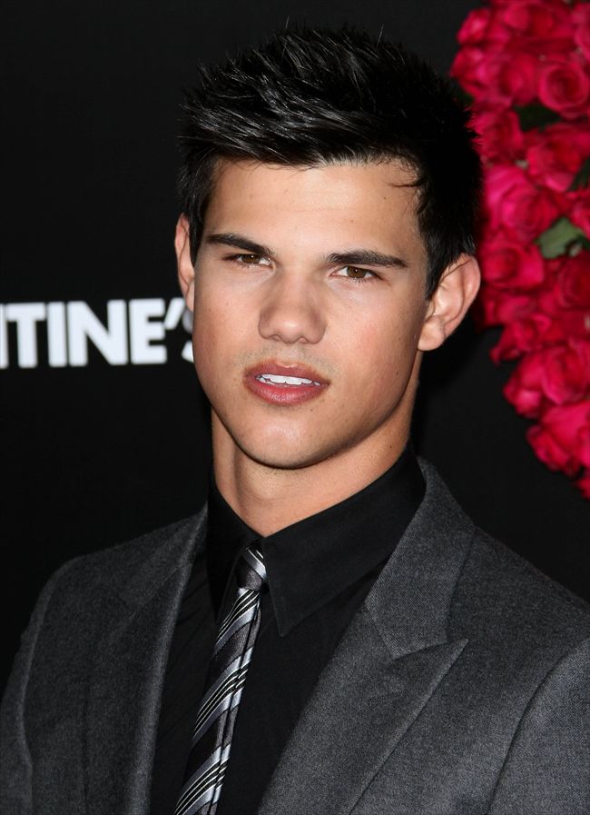 Taylor Lautner25543_69892394