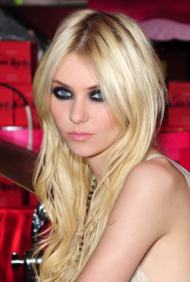 Taylor Momsen25576_1014JAC_XX001_H