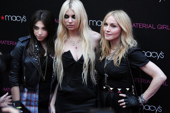 Taylor Momsen25587_1022S03_OH009_H