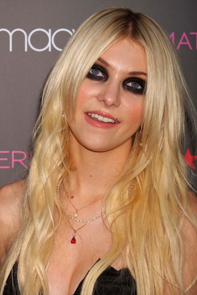 Taylor Momsen25614_13912878