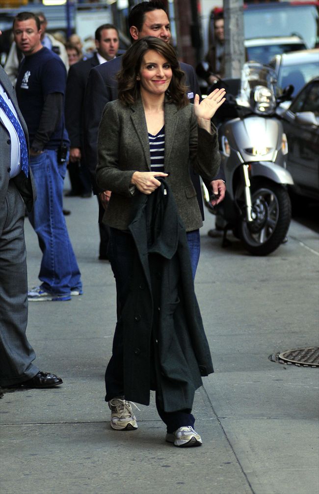 Tina Fey26008_1003N10_BJ005_H