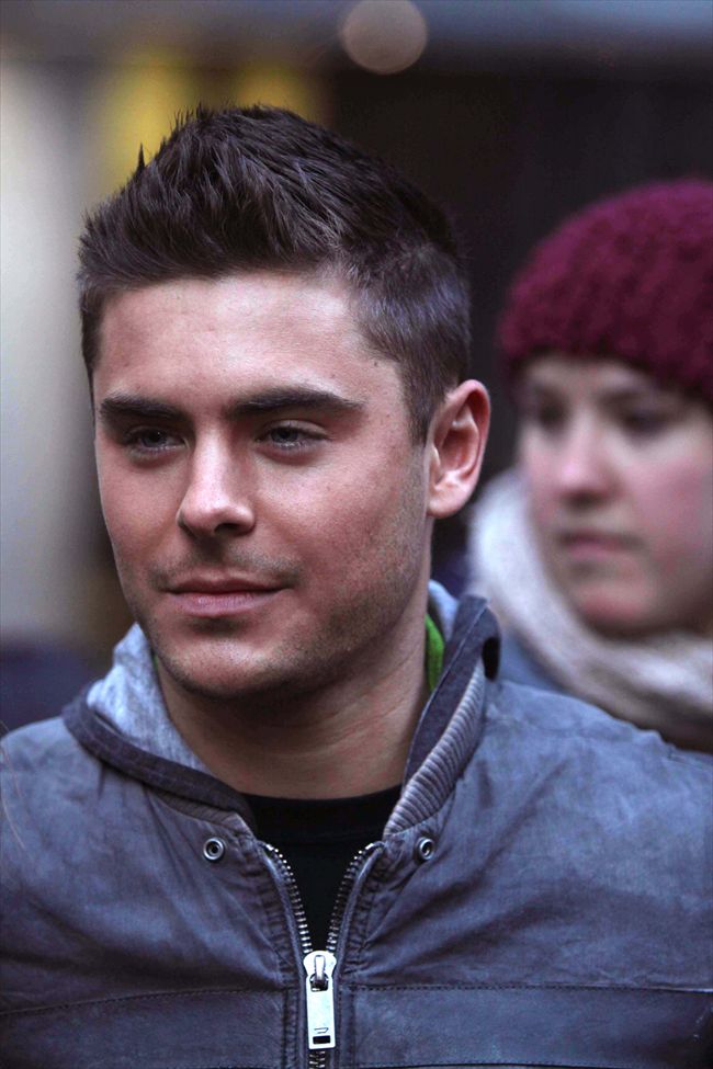 Zac Efron27405_22267965