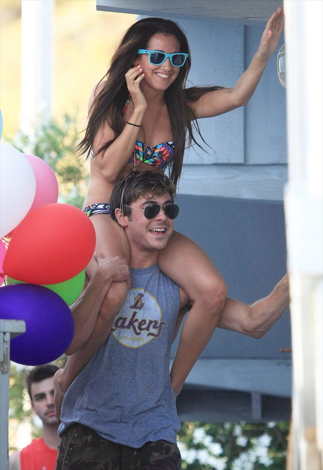 Zac Efron27441_atisdalebirthday070211_02_X17