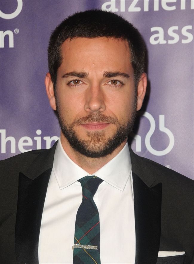 Zachary Levi27456_1221H04_DX065_H