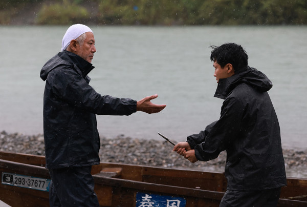 囁きの河
