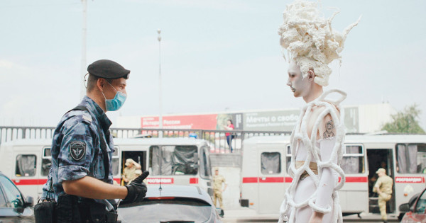 クイーンダム／誕生